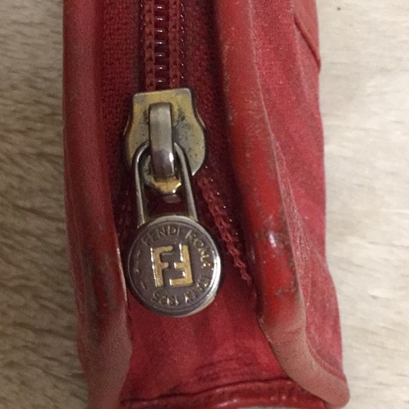 Fendi Red Zipped Pouch Vintage - Picture 5 of 11